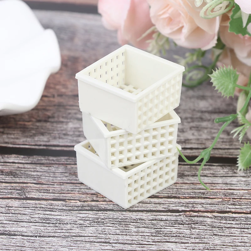 3pcs 1/12 Dollhouse Miniature plastic Frame Hand-woven Storage Basket Decoration