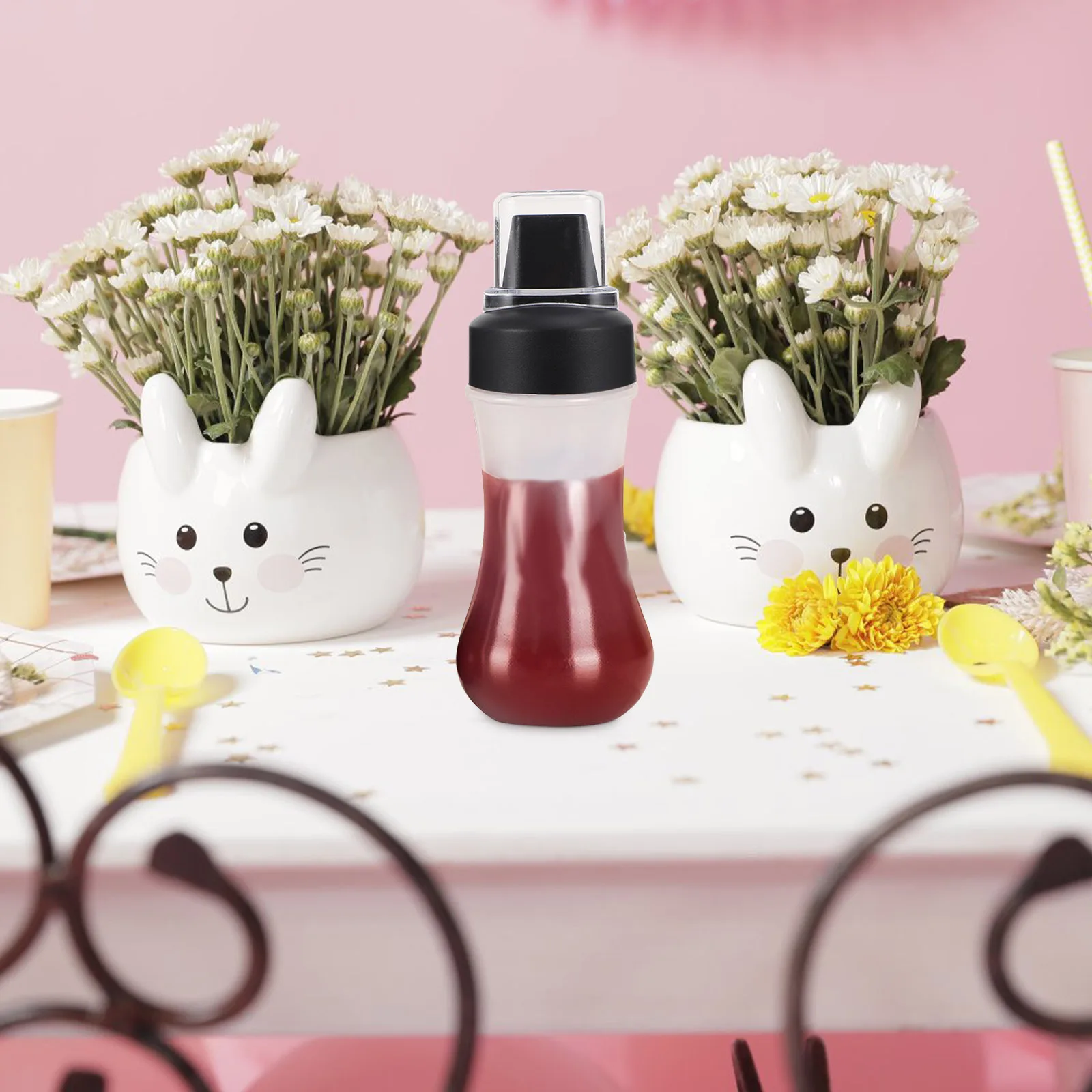 

1pc Squeeze Sauce Plastic Condiment Dispenser Condiment Dispenser For Ketchup Mustard Jam Salad Dressing Kitchen Gadget