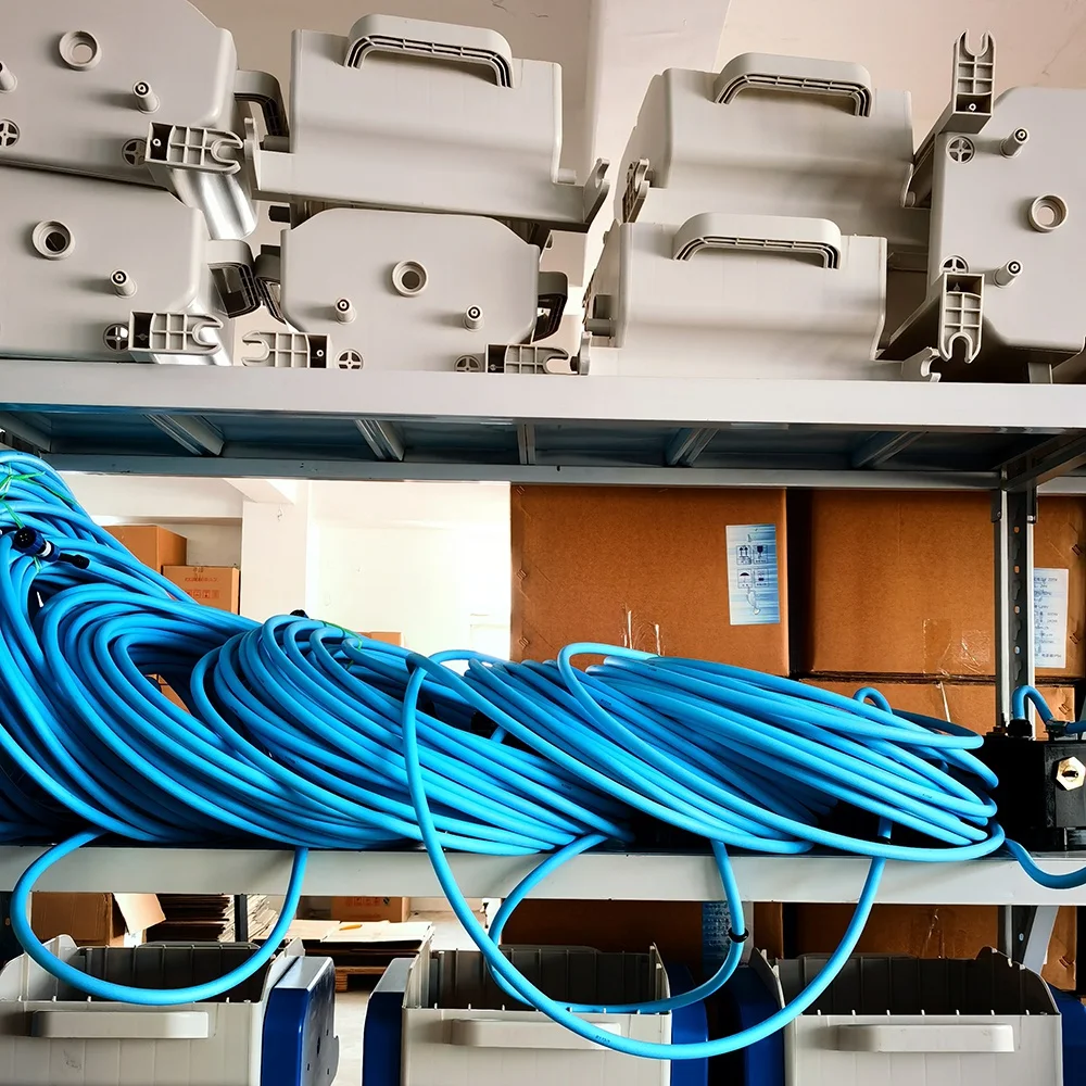 安全性強力な吸引インテリジェントロボットプールクリーナー