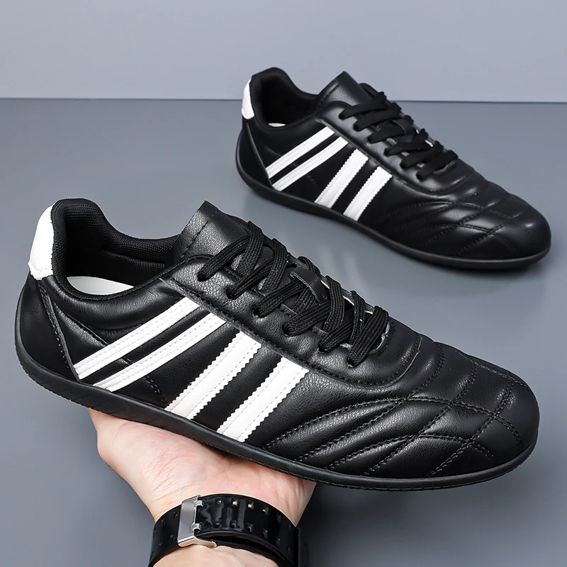 Thick soled white shoes 2026 spring new lace up casual training shoes with a sense of design, sporty Forrest Gump shoes