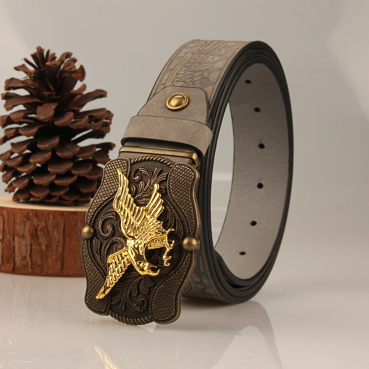 Vintage encontra-se a moda! Cinto PU com fivela de liga, adequado para homens e mulheres, para criar um estilo ocidental personalizado