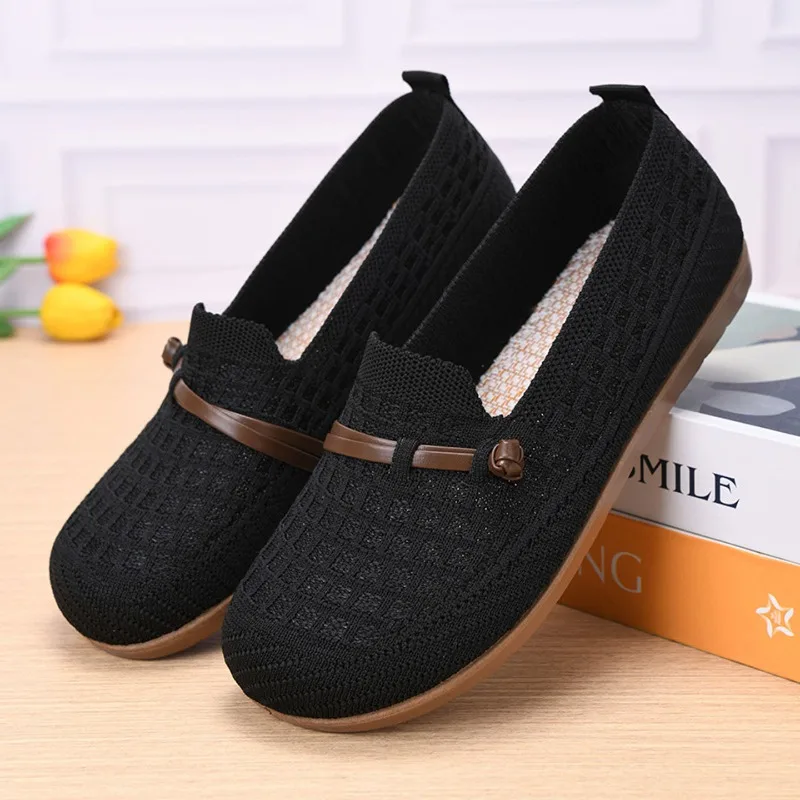 Women Breathable Knit Loafers Flat Slip‑on Old Beijing Cloth Shoes Non‑slip Soft Sole Casual Mother Walking
