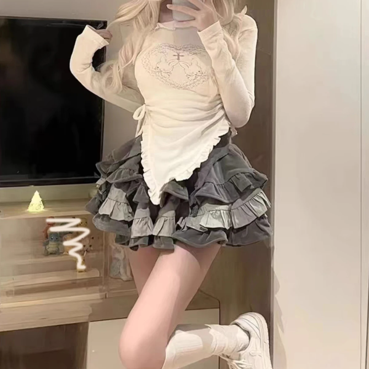 

Autumn Japanese Kawaii Two Piece Set Women Sweet Rabbit Print Cute Skirt Suit Female Korean Slim Tops＋Princess Cake Skirt Suits