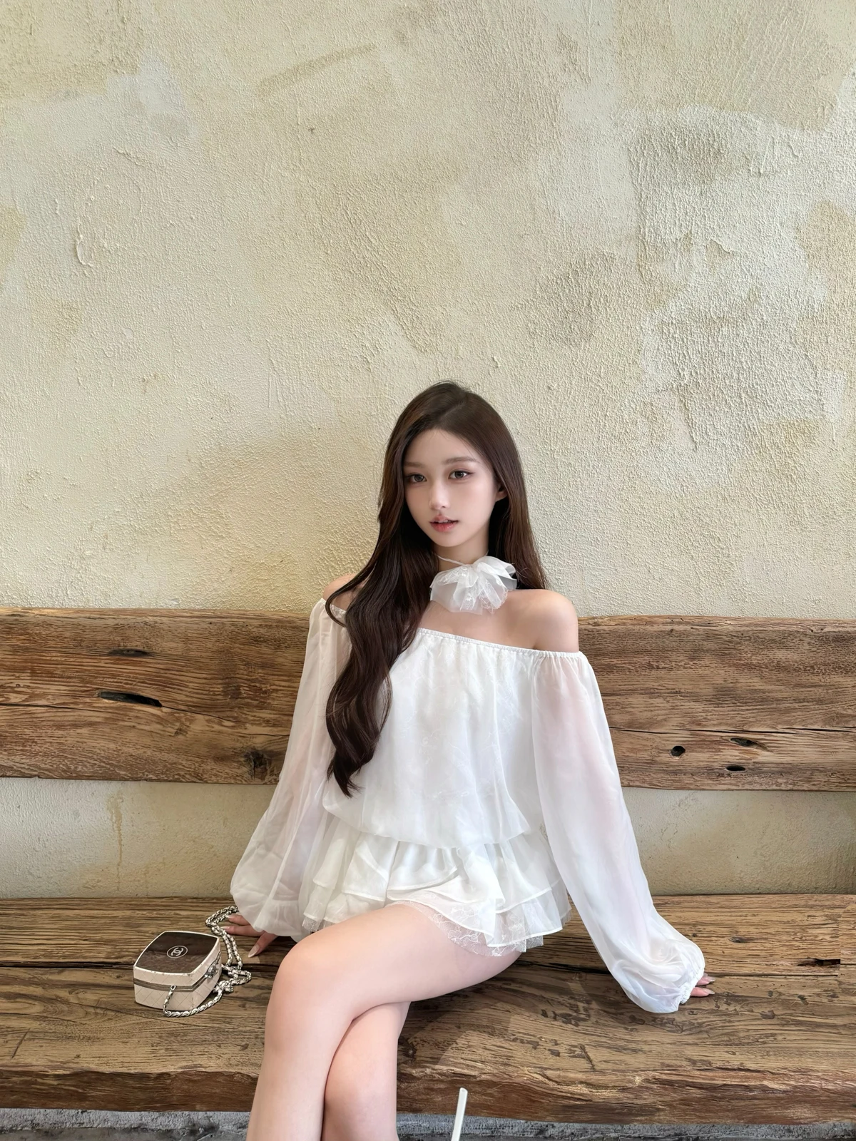 

JUNSTUDIO Pure Moonlight White: Топ из шифона и ледяного шелка с кружевом и цветочным узором, на одно плечо, оригинальный дизайн, свободный крой, длинный рукав-фонарик