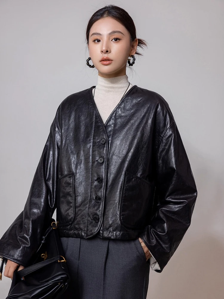 

V-neck Short Winter Genuine Leather Jackets for Women 2026 New High-end Simple Single Breasted Soft Oil Wax Real Sheepskin Coat