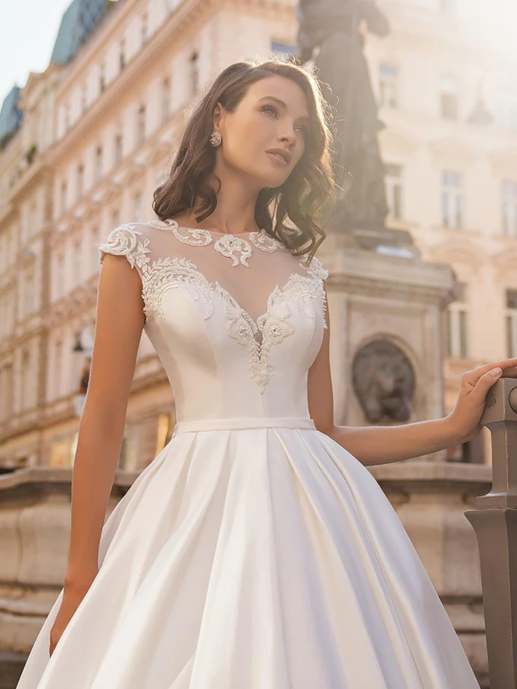 Vestido De novia De princesa brillante, vestido De satén De manga corta con cuello alto y espalda descubierta, elegante vestido De baile, traje De tren De barrido, personalizado, 2023