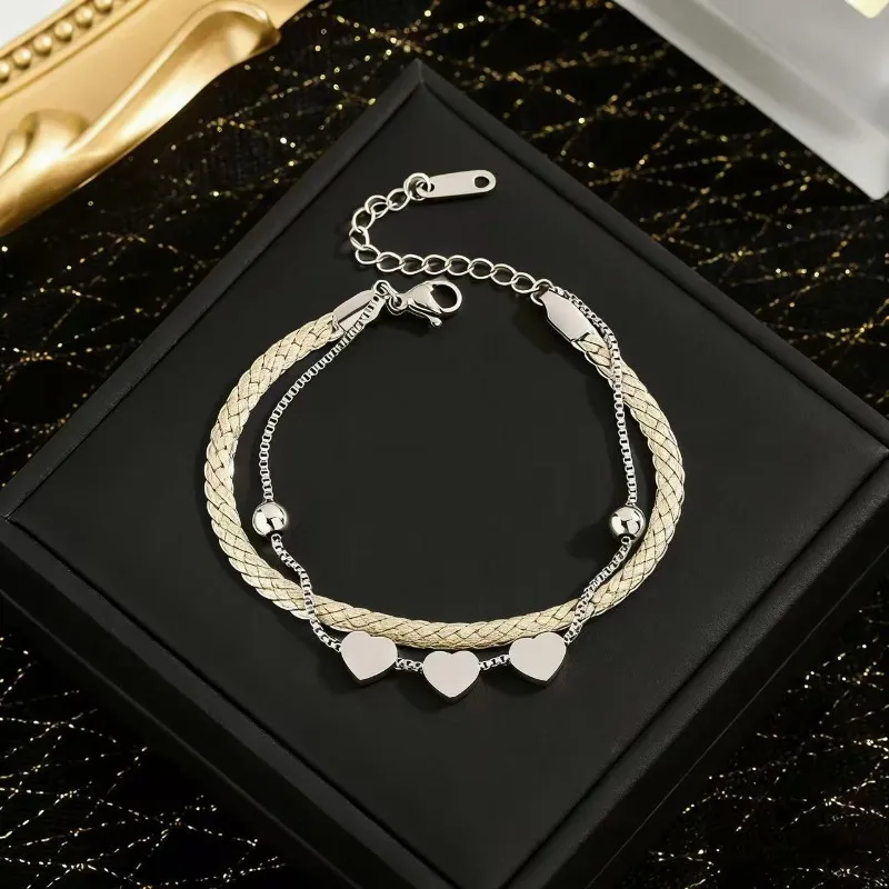 

Новый модный аксессуар для самостоятельного изготовления 2026 года: Редкий дизайн: многослойный, обернутый дизайн с невыцветающими сердечками.