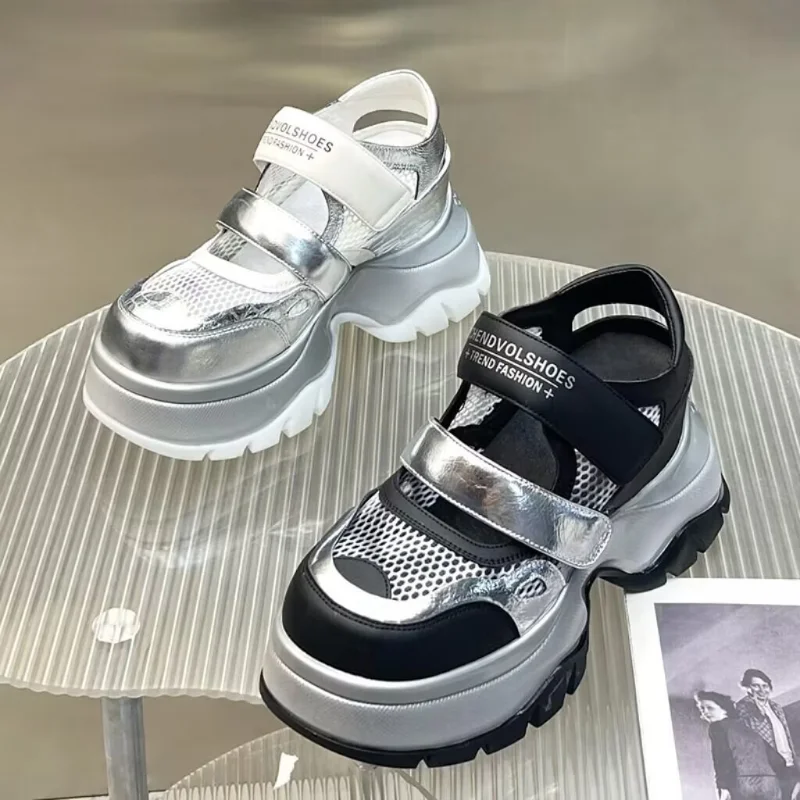 Sandalias de plataforma con punta cerrada para mujer, zapatos deportivos de malla transpirable, zapatillas informales para exteriores, Verano