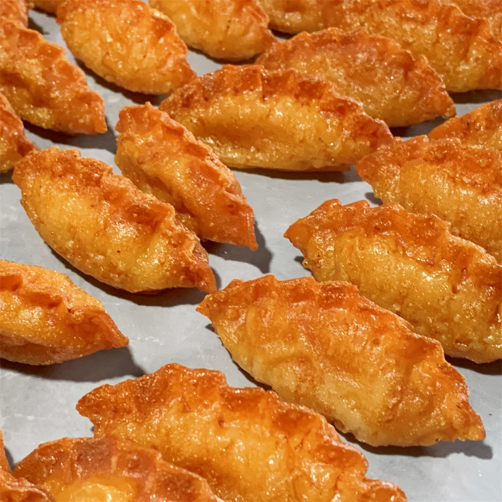 

Plastic Simulation Food Model DIY Props Hand Made Aisa Chicken Gyoza Snack Lunch Potstickers Dumplings Wonton Noodle Mix Play