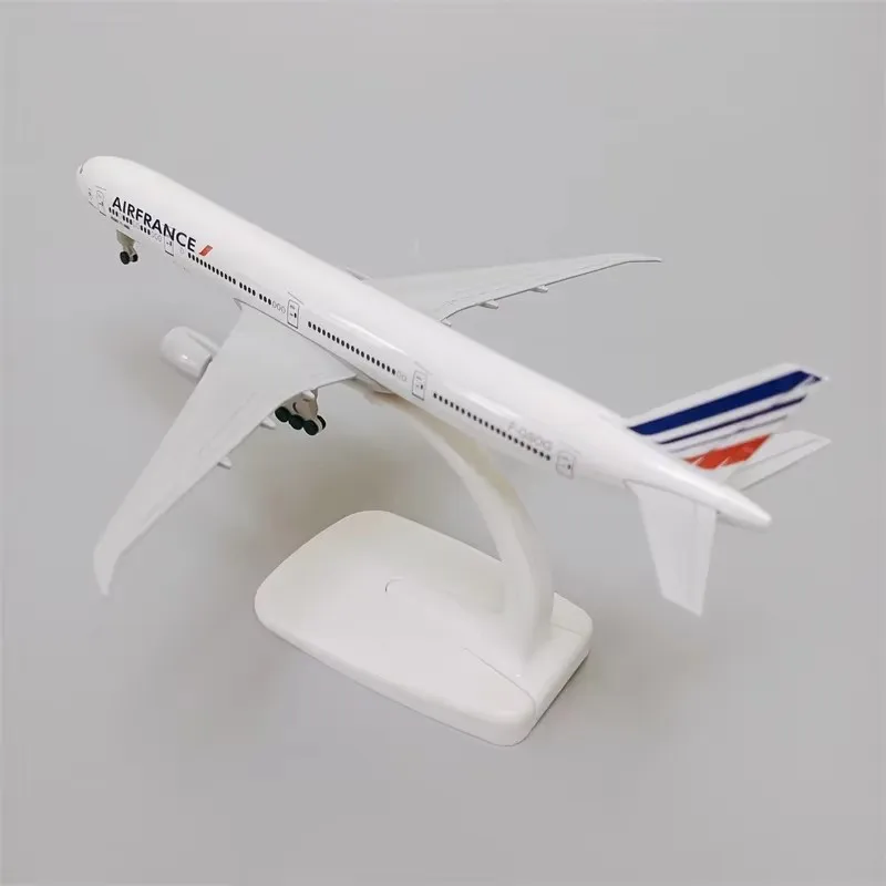 20cm Air France B777 Aviation Alloy metal aircraft model Cast aircraft model and wheel aircraft ornament