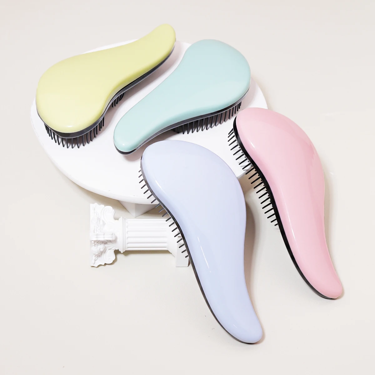 Brosse Antistatique pour Cheveux Mounommée et Bouclés, Outil de Coiffure pour Salon