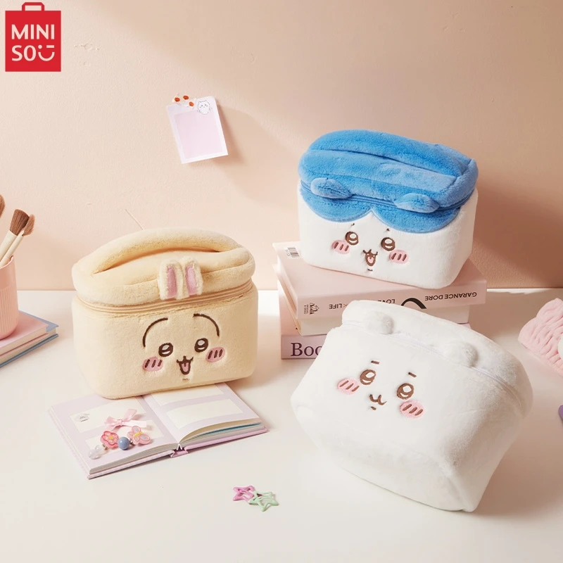 

MINISO Chiikawa серия плюшевая косметичка Милая мультяшная Портативная сумка для хранения на молнии анимация периферийный подарок для друзей на день рождения