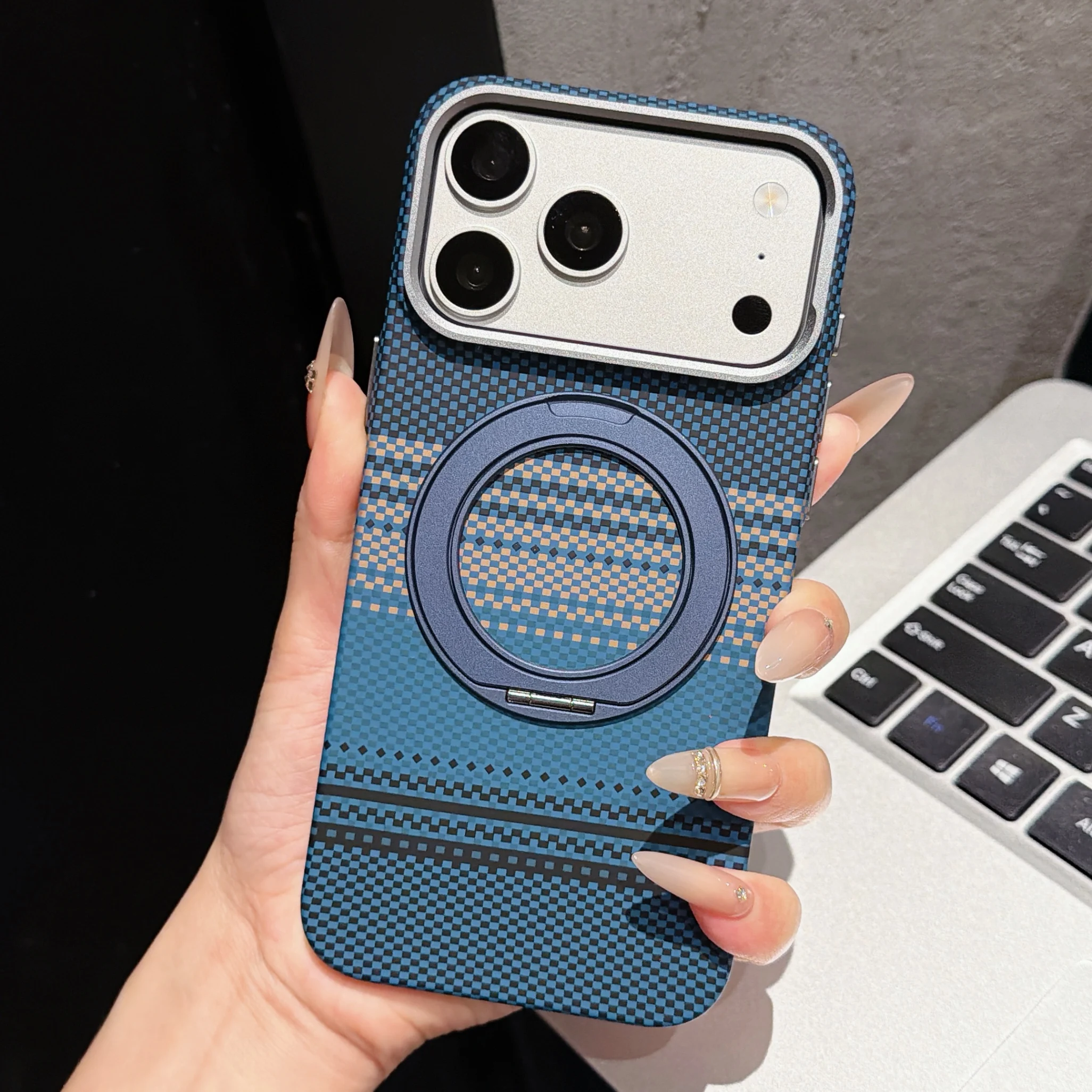 غطاء هاتف عالي الجودة بملمس أل - مراجعة Phone Cases Quality وسعره