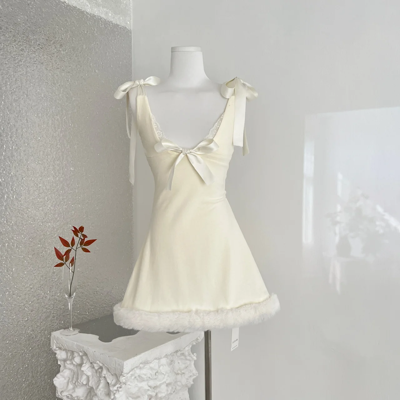 

Sweet Lace Trim Deep V Ne Strap Dr Pure Desire Sle ort H-Line Bodycon Dr для женщин в осенне-зимнем сезоне