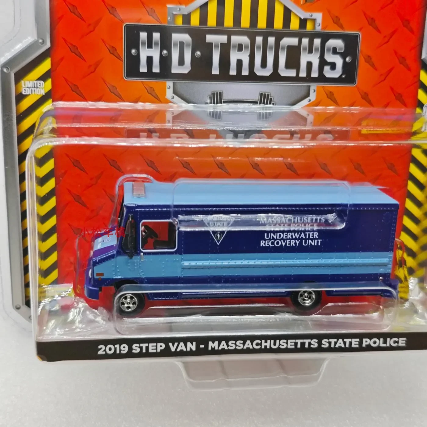 GreenLight 1:64 2019 Step Van Massachusetts State Police Underwater Recovery 33260-C Simulation alloy micro car model gift toy