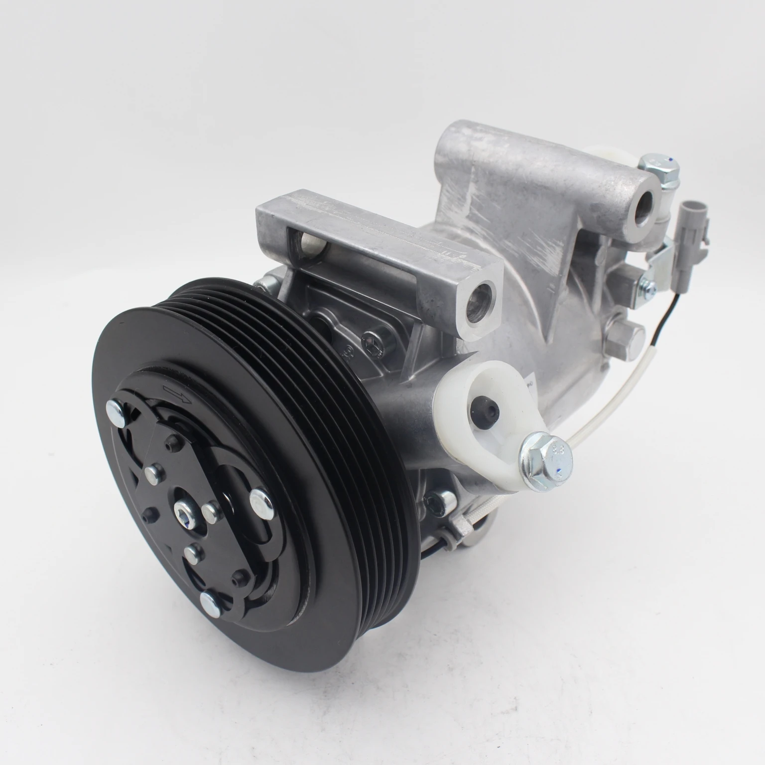 Voor D-Max 1.9, 2017 Ac Compressor In Airconditioning Systeem 92600D641A 898256 8370 898384 2610/