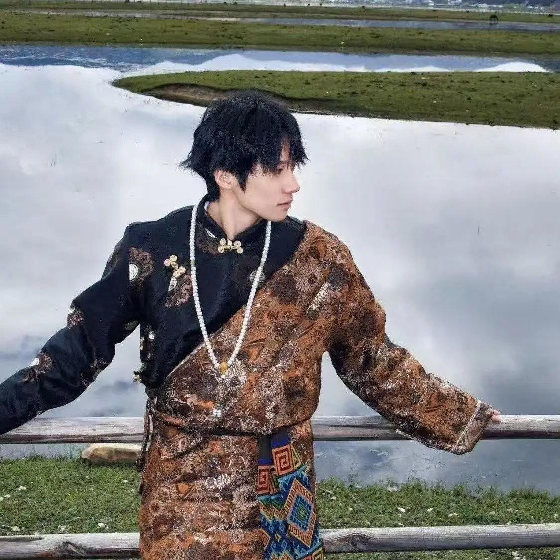 Vintage Tibetan Long Robe Men Women Traditional Ethnic Minority Clothing Halloween Stage Cosplay Costume National Zang Suits view 4