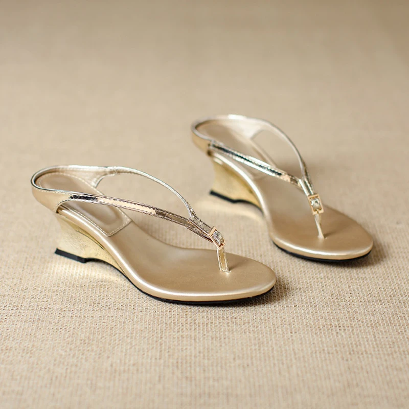 Women's Round Clip Toe Slippers 6cm Wedge High Heel Summer Sandals with Narrow Band Buckle - Designer Footwear Flip Flops