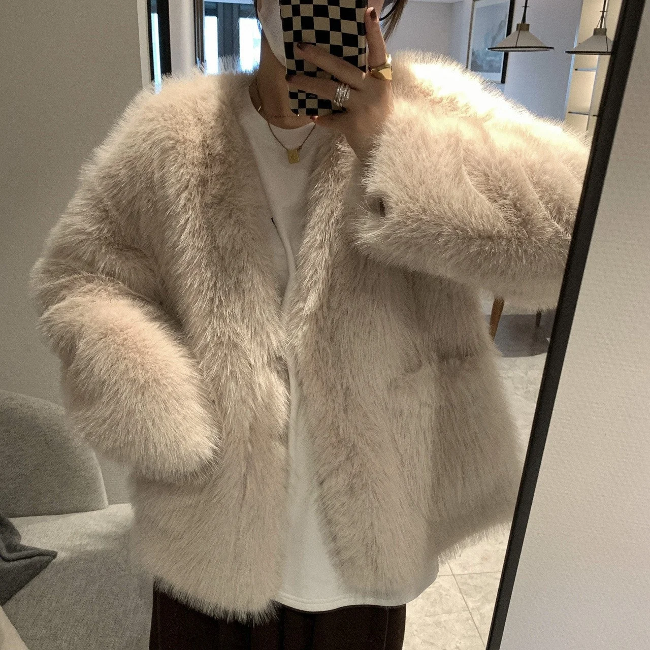 

Faionable Fur Coat Women's Versatile ort Spliced Young Sle Trendy Fake Fur Jaet Long Sve Urban Sle