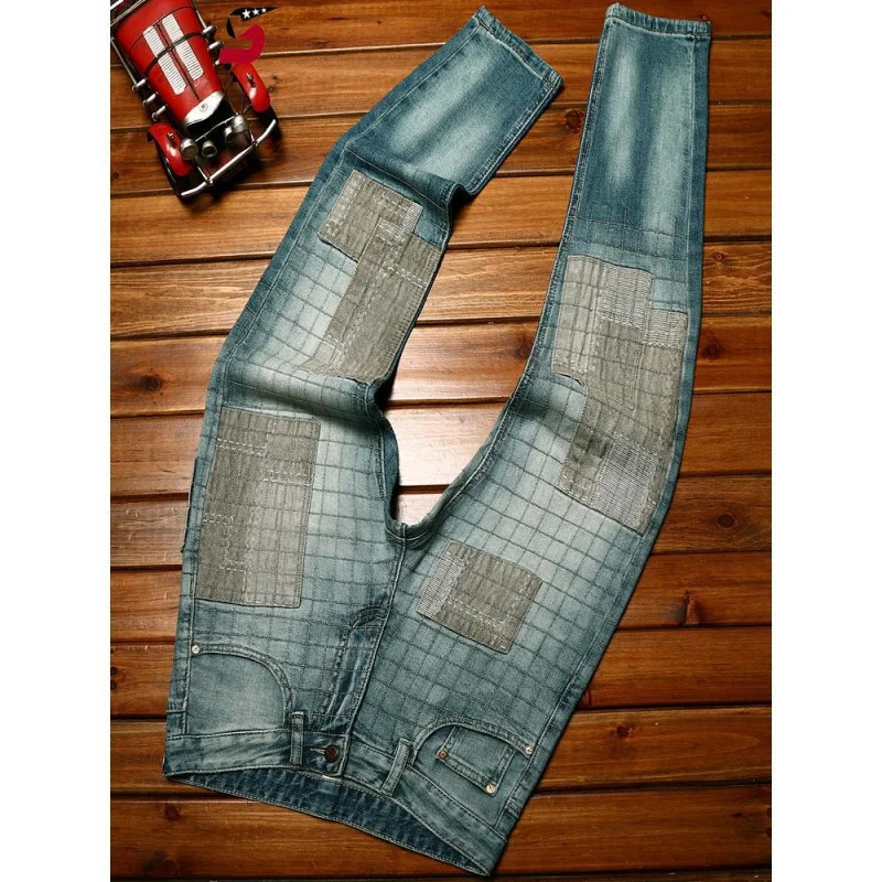 Celana jeans denim pria, tambalan trendi slim fit, celana denim kasual bordir kontras dan elastis kelas atas