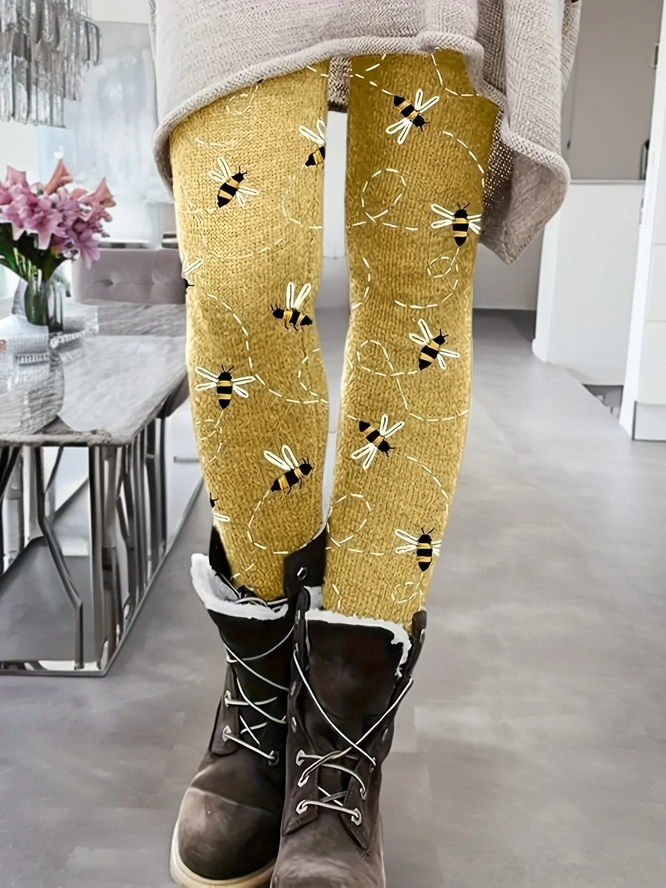 Women's Mid‑Rise Fleece Lined Leggings Cute Bee Print Golden Texture Stretch Warm Ladies Casual Pants