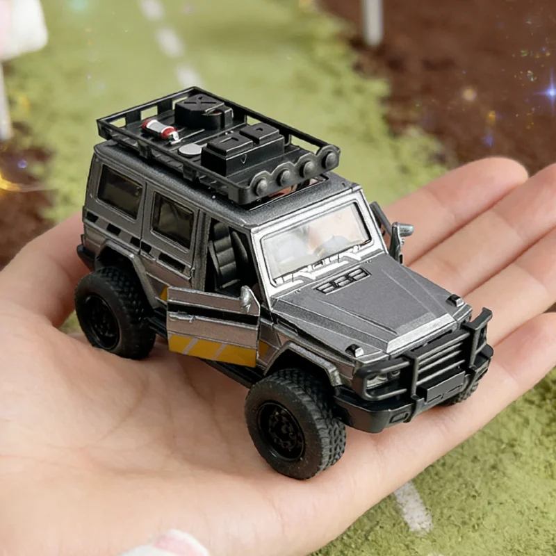 1:36 Alloy Vintage Diecast Car Model OFF-ROAD Classic Pull Back Car Model Miniature Vehicle Replica For Collection Gift