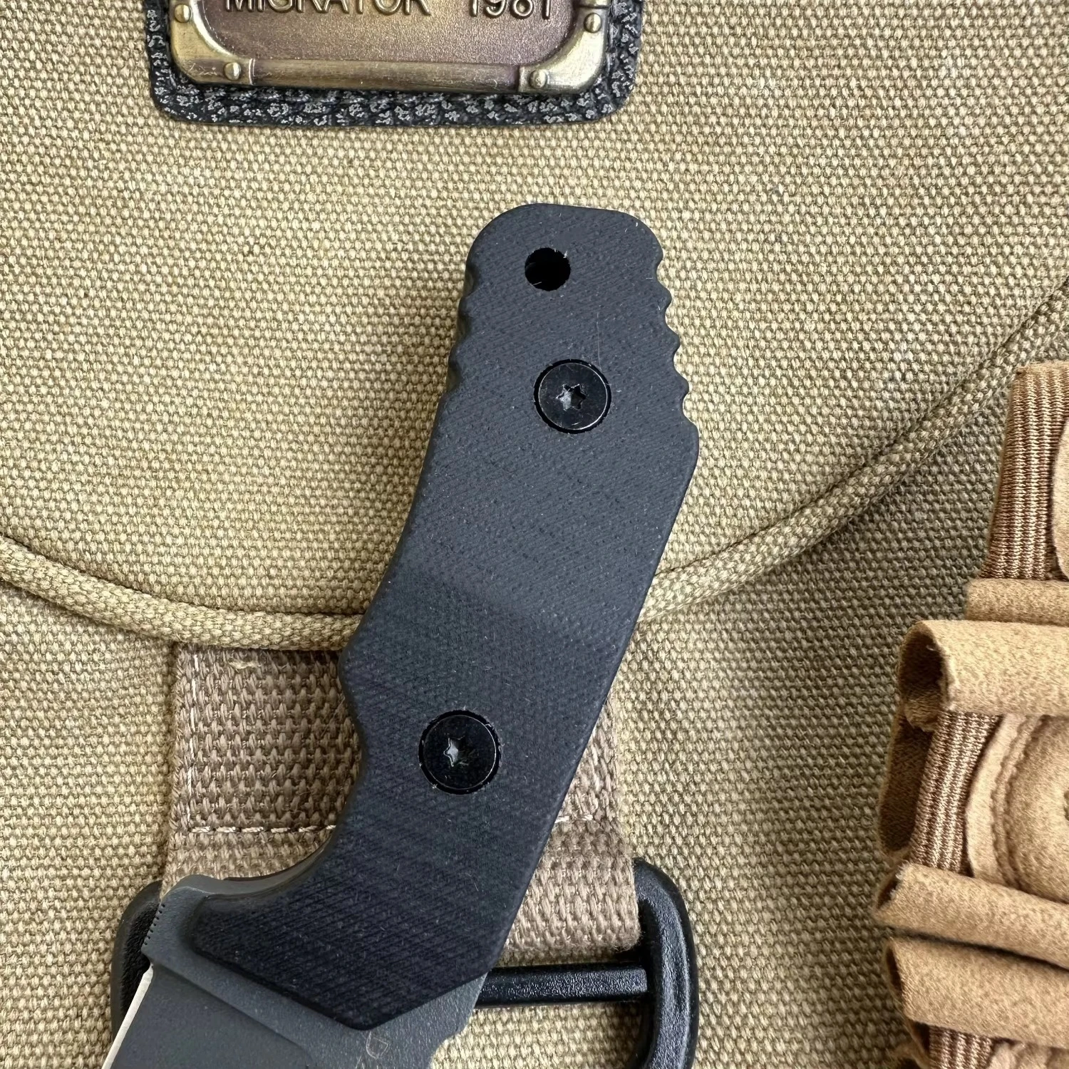 2025 جديد G10 مقبض سكين صيد D2 التخييم في الهواء الطلق بقاء الدفاع شفرة مثبتة سكين صيد مع غمد