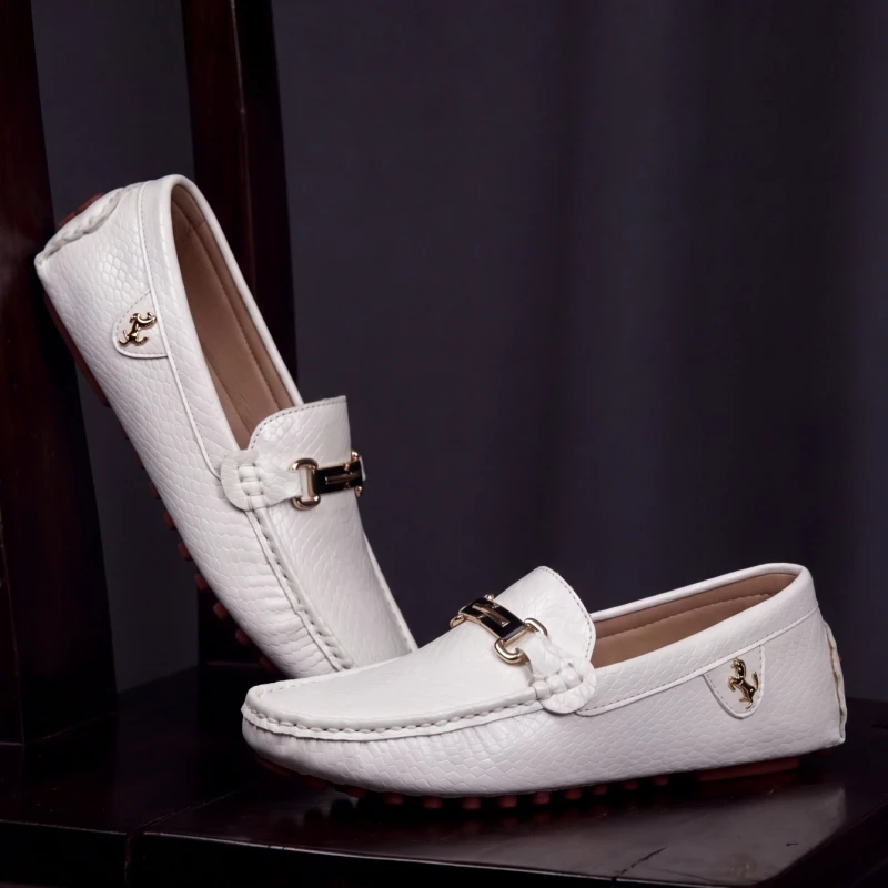 Modische Designer-Leder-Loafer für Herren, bequeme Slipper, leichte, rutschfeste Freizeitschuhe für Herren, flache Herrenschuhe. – Detail 11