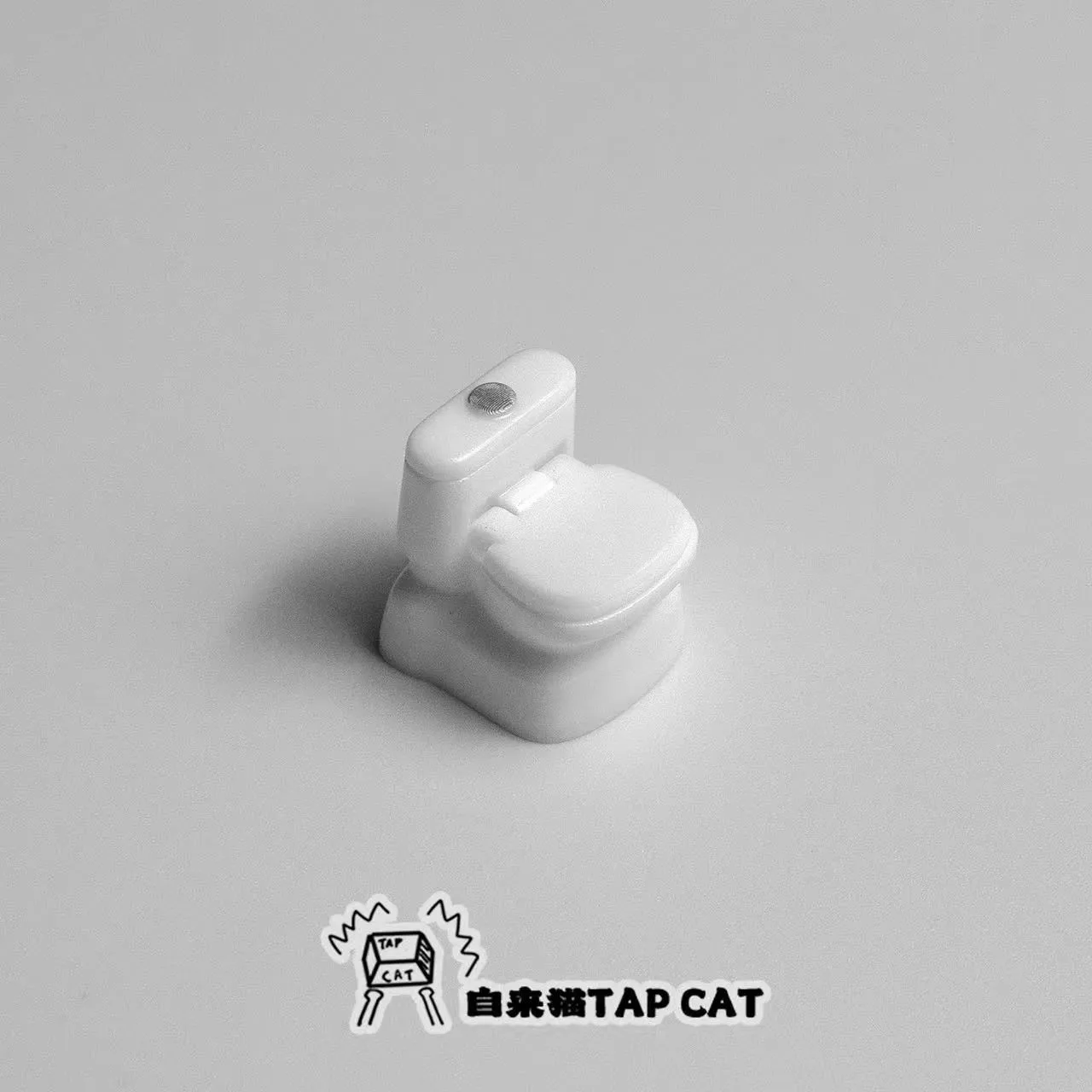 

Toilet (openable lid) personalized creative keycap absdIY cross mechanical keyboard with high appearance and transparent keys