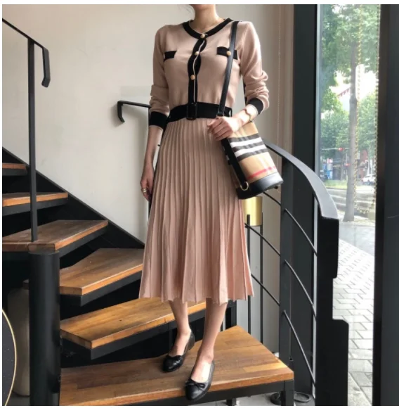

2023 Women Spring Vintage Knitted Long Dress Long Sleeve Patchwork Buttons Dresses Korean Fashion Ladies Pleated Vestidos