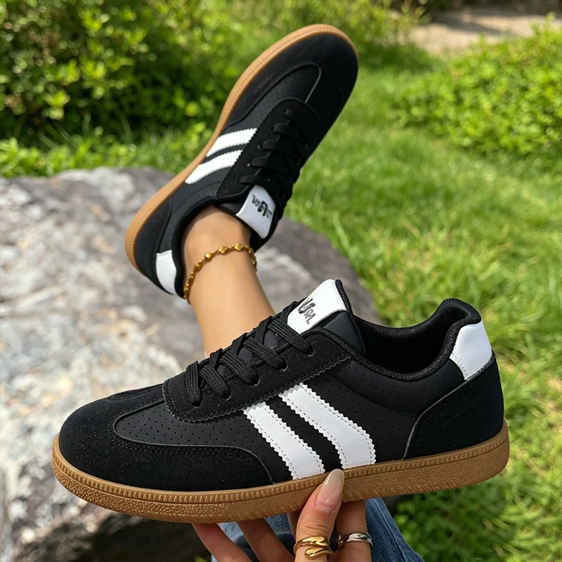 2026 New Retro Lace-Up Versatile Breathable Casual Sports Unisex Round-Toe German Training Shoes