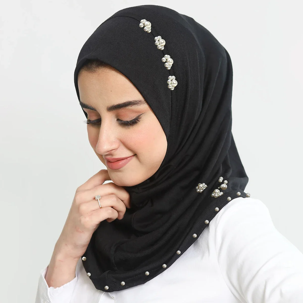 Hijab di canapa istantaneo Undercap Bead Hijab per donna donne musulmane Hijab Cap copertura completa avvolge la testa sciarpa di colore solido Islam turbante