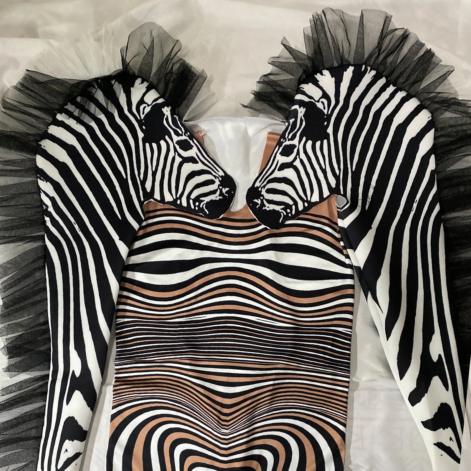 퍼포먼스 쇼 의상 패션 스트라이프 얼룩말 무늬 점프수트 여성 가수 섹시 무대 의상 바 DS 댄스 코스프레 바디수트