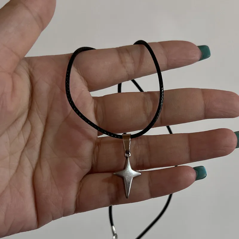 Neue Koreanische Mode Hohl Titan Stahl Stern Pentagramm Anhänger Halskette für Frauen Männer Schwarz Seil Kette Choker Y2k Party Schmuck – Detail 1