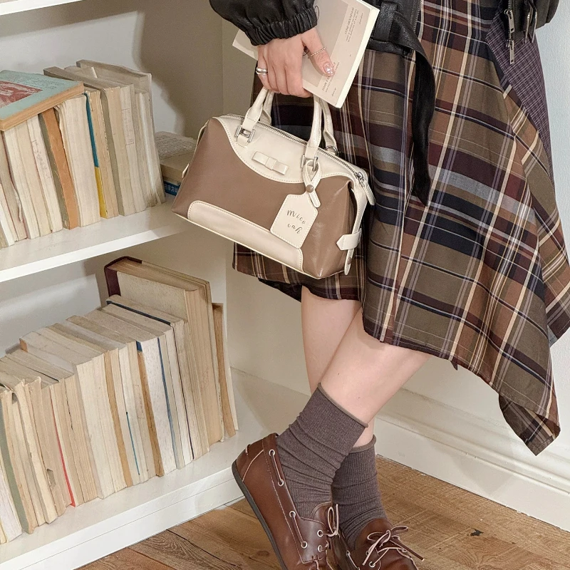 2026 New Fashionable, High-end, Light Luxury, Versatile Crossbody Bag for Women, Classic, Simple, Large Capacity Handbag