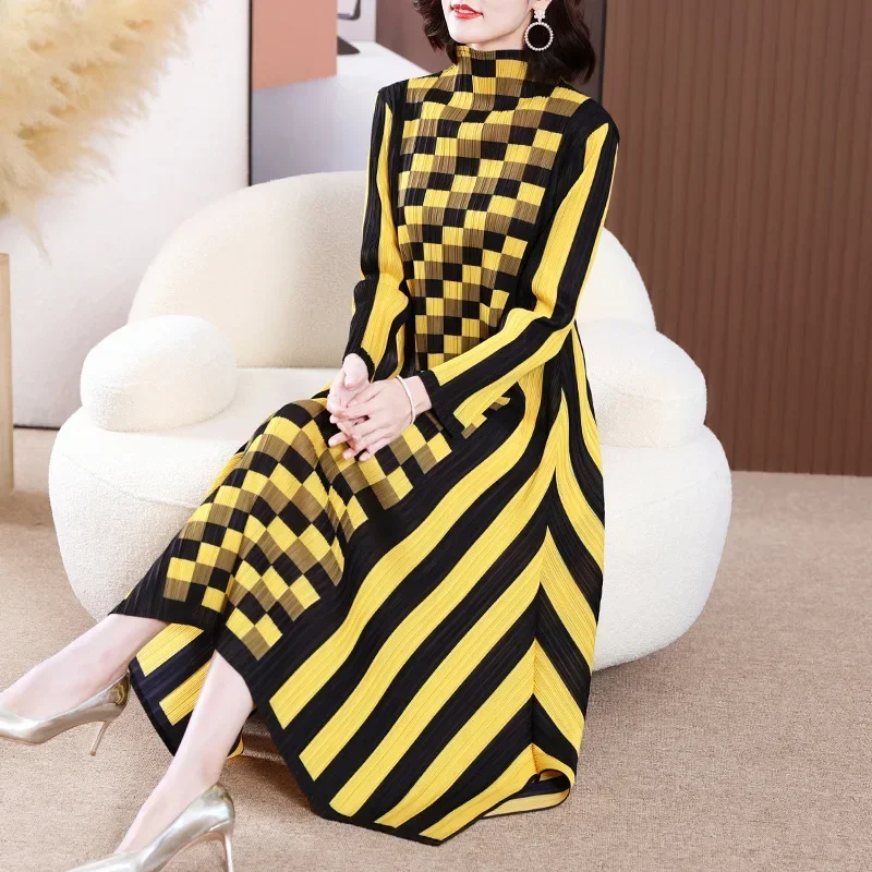 Pleated Dress for Women 2023 Spring New Fashion Plaid Stereo Printed O-neck Long Sleeve Luxury Evening Long Dresses