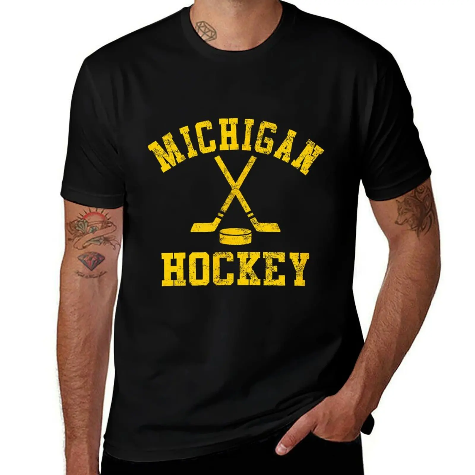 

Vintage Michigan Hockey T-Shirt man t shirts high quality luxury brand t shirts for man slim fit T-Shirt
