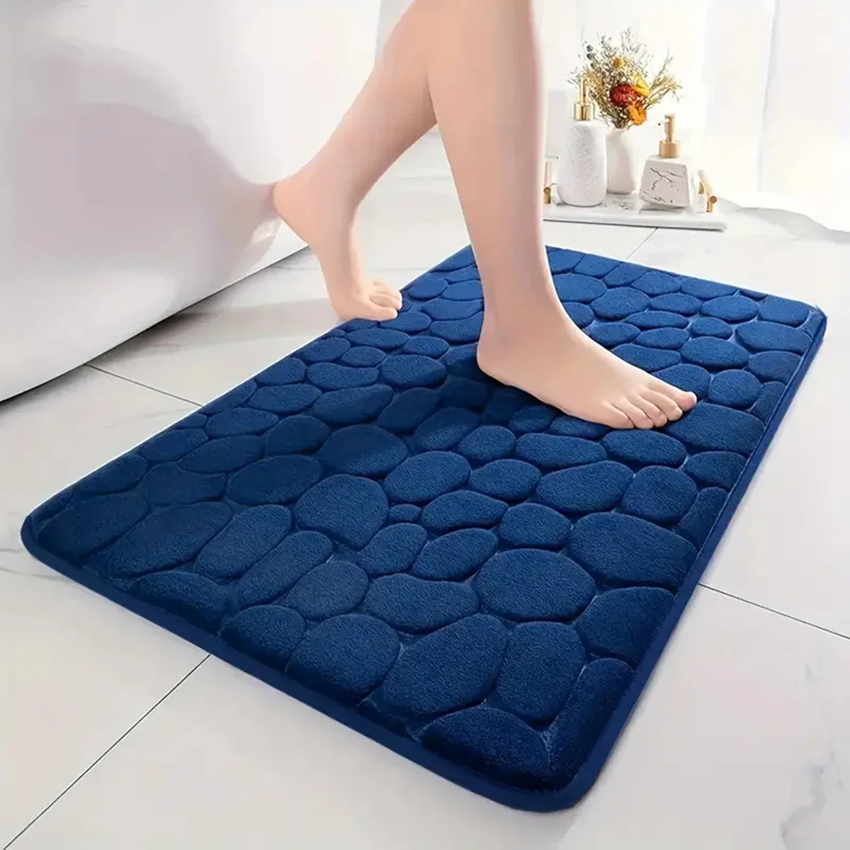 

Absorbent anti slip bathroom mat quick drying machine washable soft and thickened door mat