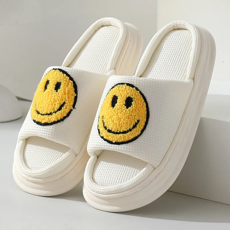 Smiley Gesicht Hausschuhe Frauen Sommer niedlich Folien Paare Familie zu Hause Schuhe PVC dicke Sohle Innen schuhe 44-45 Größe