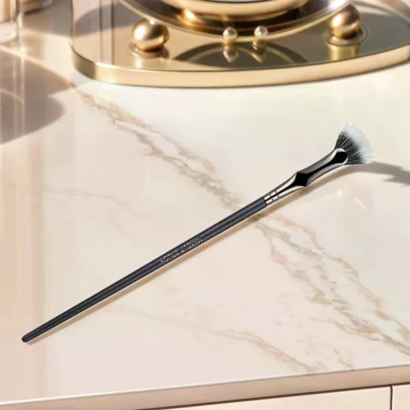 Pennello per mascara Pennello per ciglia smerlato Setole morbide Pennello per ciglia pieghevole Pennello per sopracciglia per ciglia ad angolo pieghevole per strumento di trucco