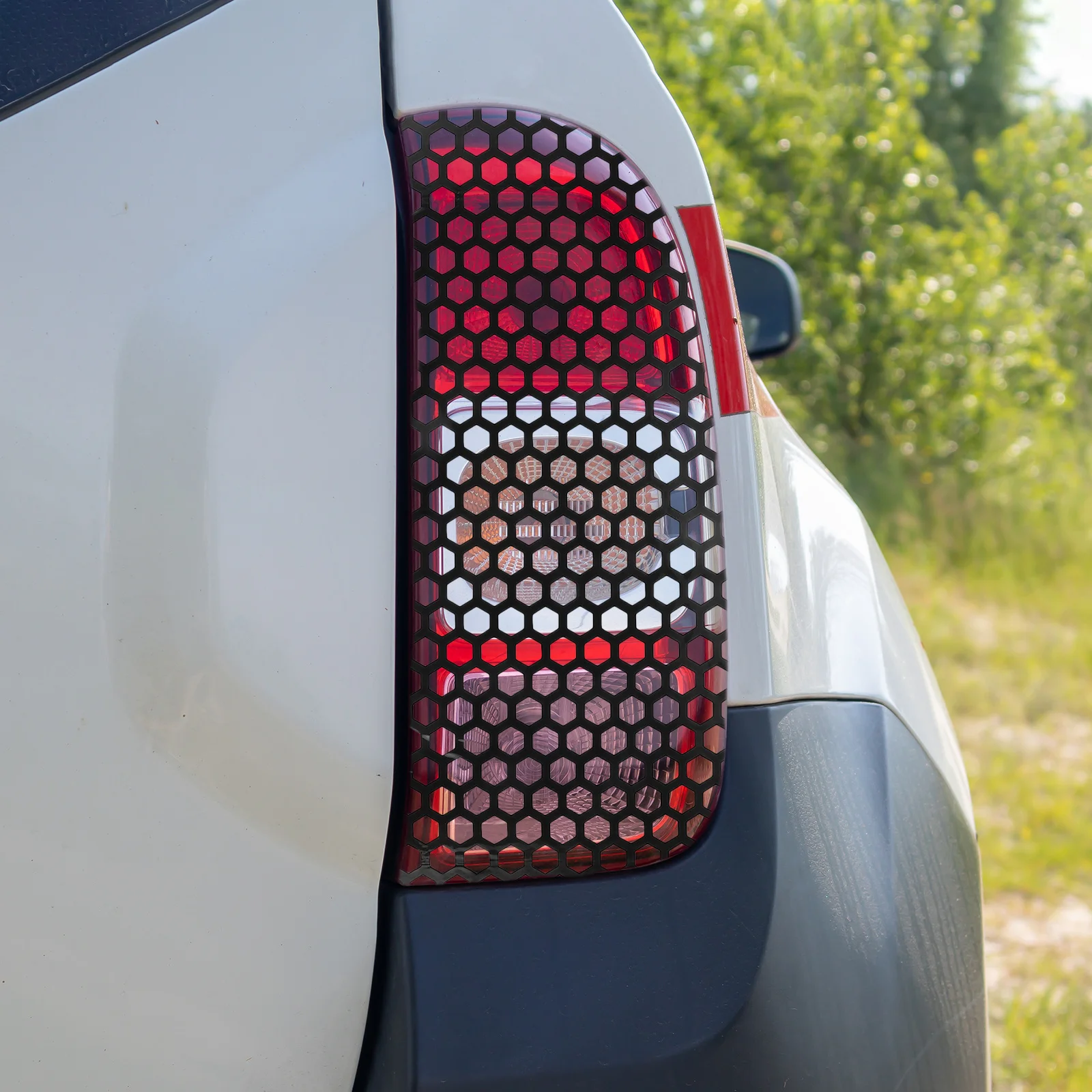 Tail Sticker Honeycomb Design Pvc Car Rear Light Decoration Unique Pattern Durable Car Exterior Decor Decal Stickers For