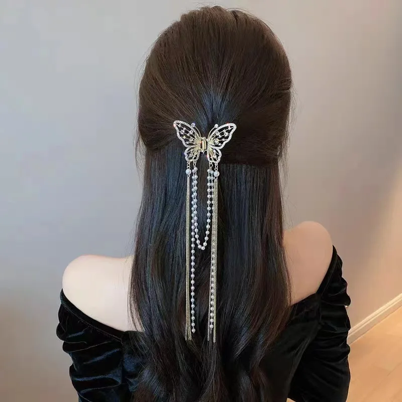 Clip de agarre con borla de mariposa hueca súper inmortal para mujer, medio lazo para el cabello, colgante de perlas para niña, tarjeta de pelo,