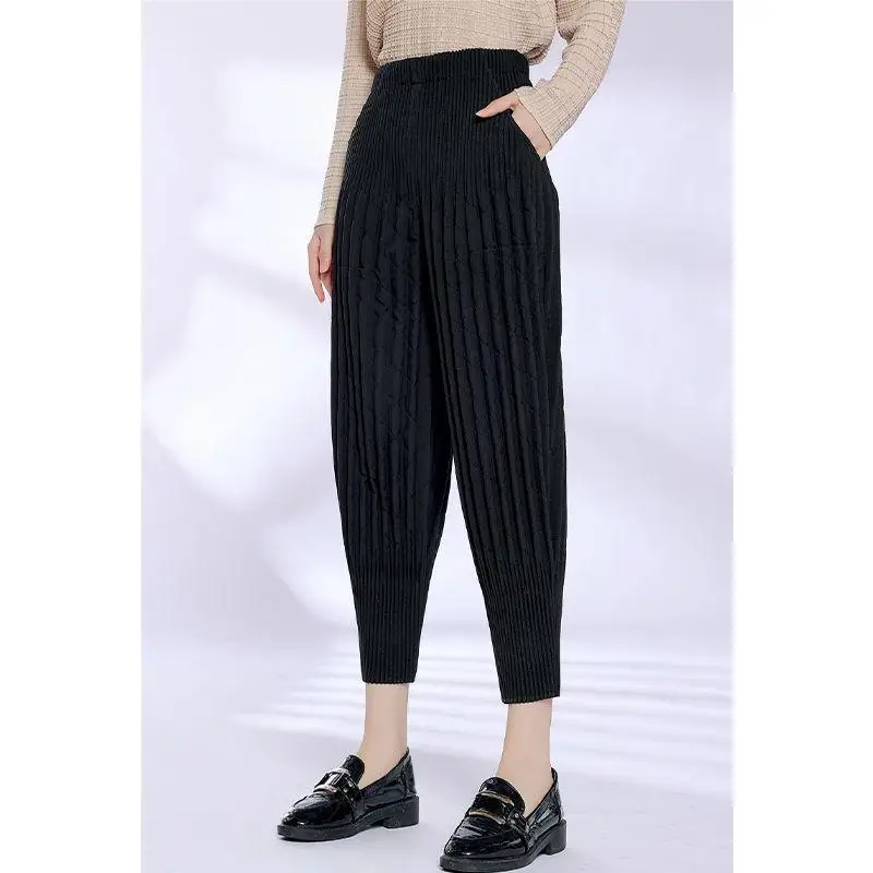 Women's Casual Trousers 2025 Autumn New Style Pure Color Eighteen Thick Warm Pleated Cuffed Pants Low Waist Wide Leg Pants