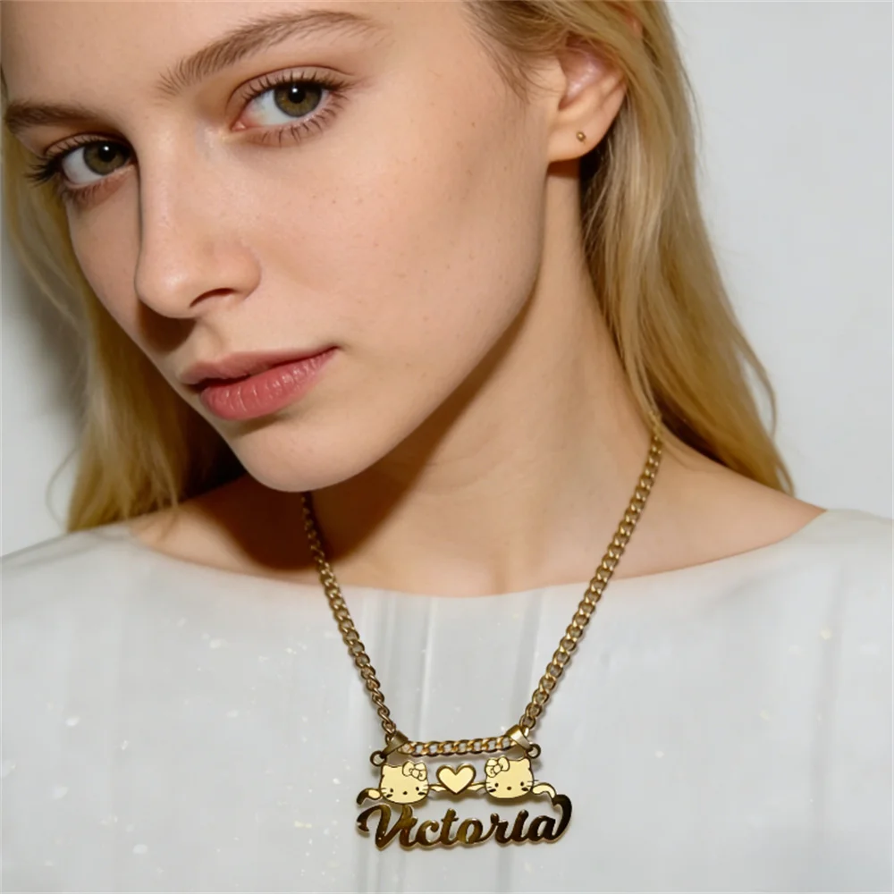 Collier personnalisé avec nom Hello Kitty pour femmes, collier en acier inoxydable avec pendentif double cœur de chat, chaîne cubaine, bijoux