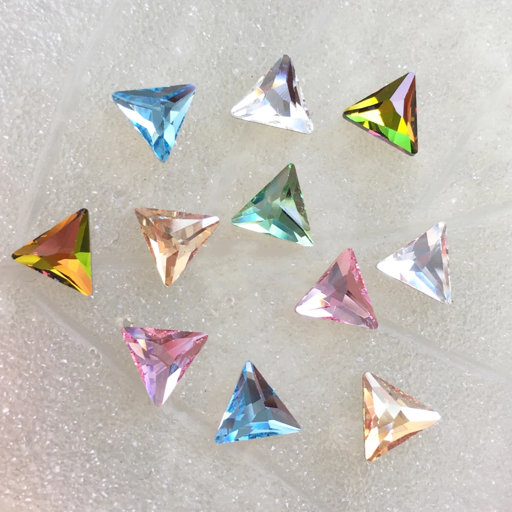 

Triangle Shape 100pcs Nails Rhinestone Exquisite Flat Bottom Glitter Glass Multi-colors Stones for 3D Nail Art Decorations