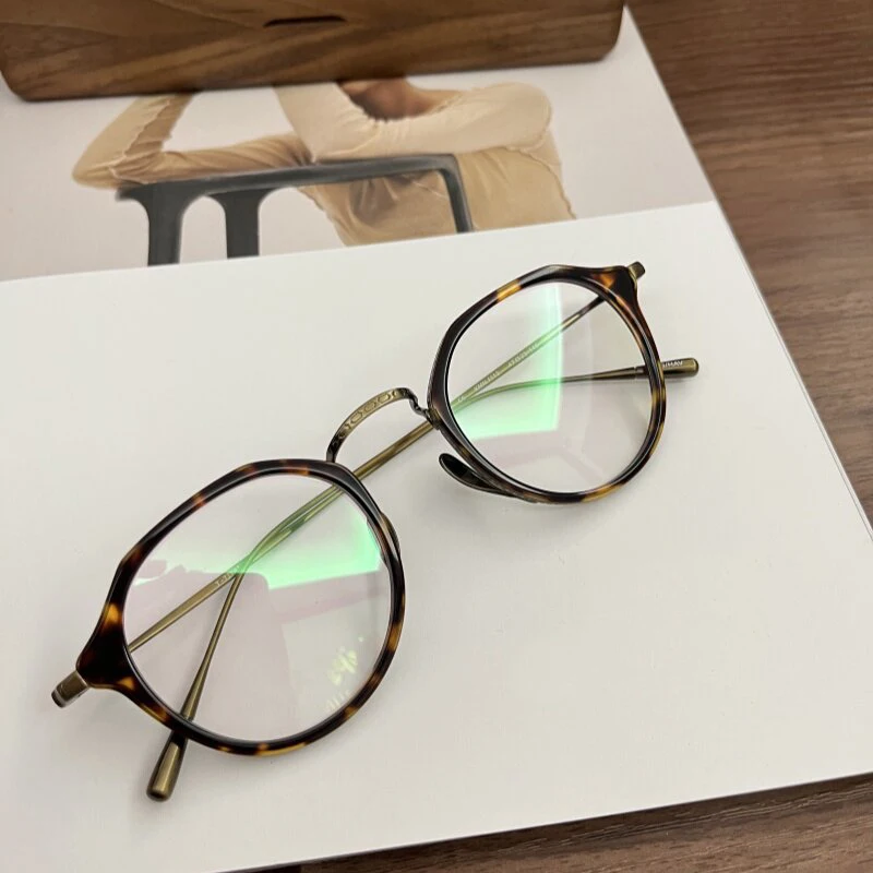 

Japanese Handmade Vintage Round Glasses Frame for Men Retro Titanium Acetate Eyeglasses Women Ultralight Trendy Unisex Eyewear