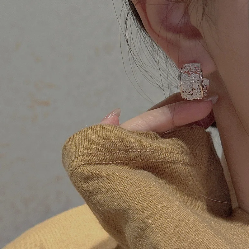 Sterling Silver Openwork Floral Earrings Vintage Korean Style Minimalist Wholesale Dainty Jewelry Gift for Women