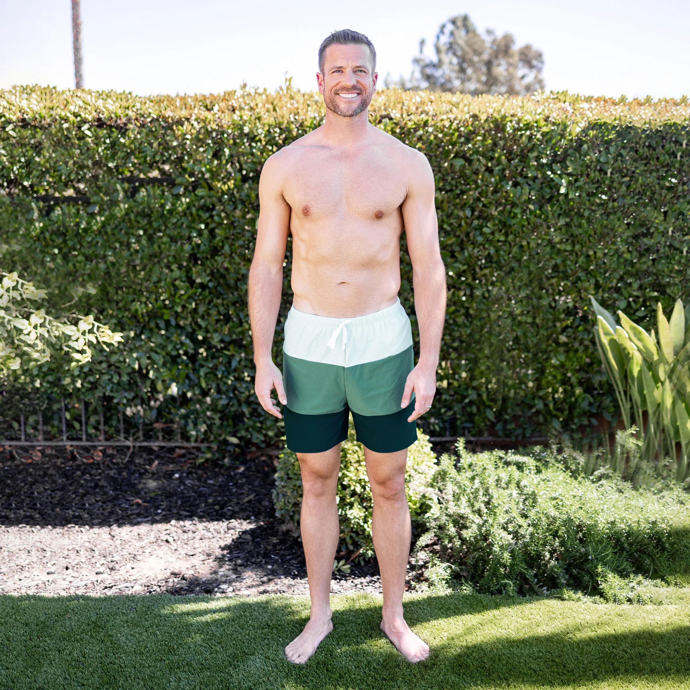 

PatPat Color-Blocked Men's Swim Trunks