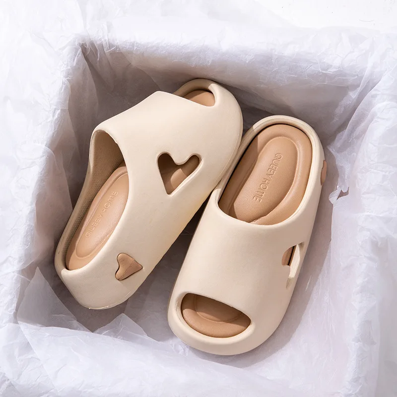 Thick Soled Women's Slippers 2024 Summer Indoor Home Household Home Slippers Women Flip Love Hollow Out Flops