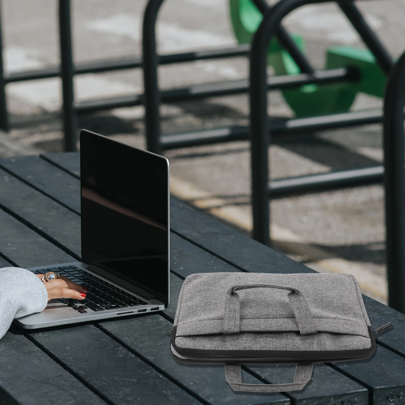 

14 Inch Laptop Bag Polyester Material Durable Computer Sleeve for Women Large Capacity 14inch Case Lightweight Storage